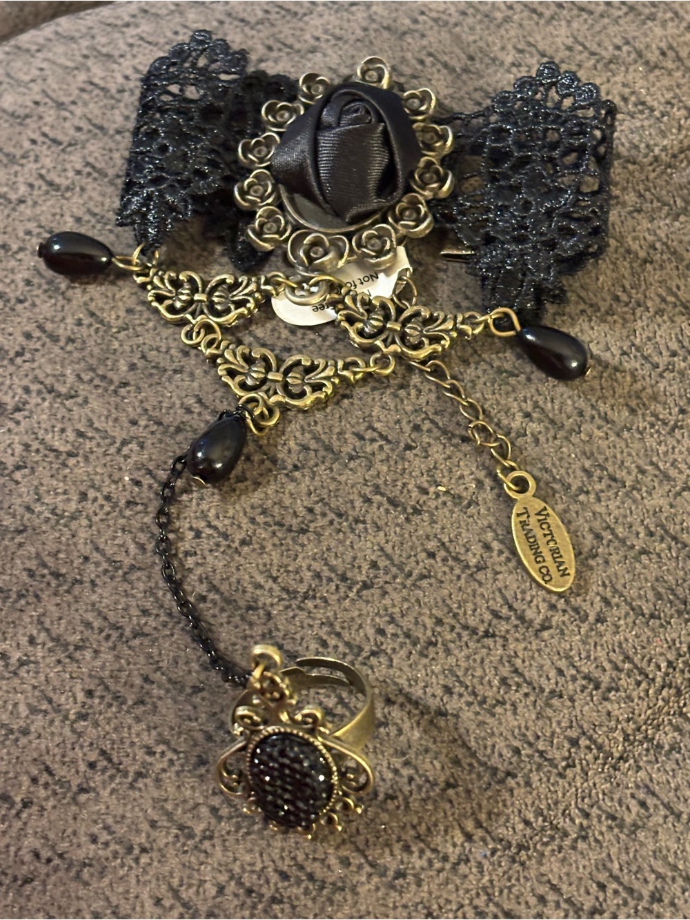 Black Lace Rose Bracelet with Connecting Ring. Antique Brass Accents - Picture 3 of 9